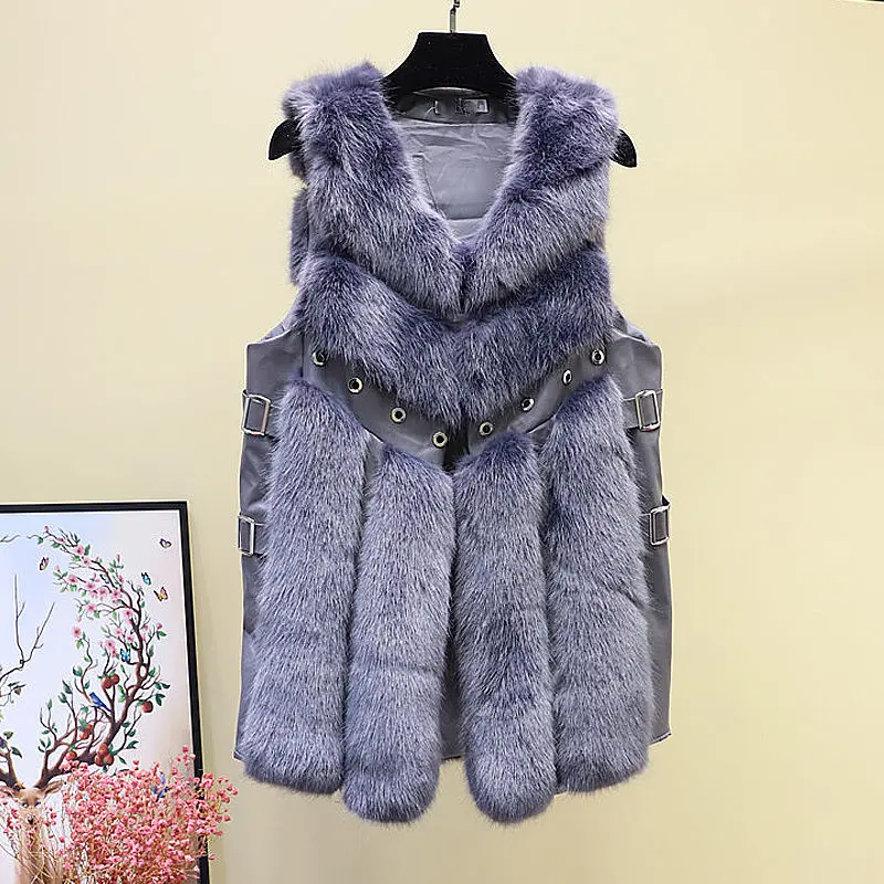 2021 Korean Women Winter Warm Faux Fur Sleeveless Vest Coat Jacket Ladies Fake Fox Fur Slim Casual Outerwear Waistcoat Y27
2021 Korean Women Winter Warm Faux Fur Sleeveless Vest Coat Jacket Ladies Fake Fox Fur Slim Casual Outerwear Waistcoat Y27