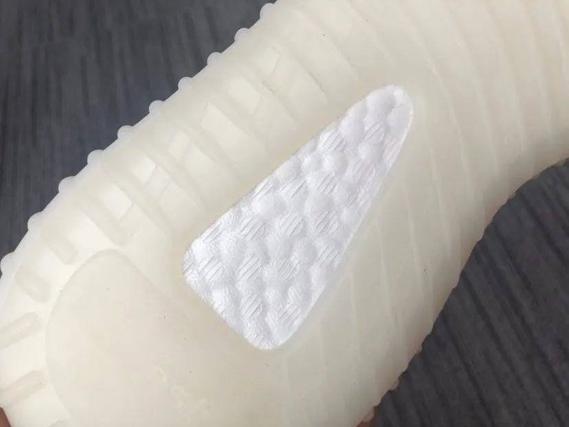 High End 350 Fashion White Color of Prime Knit Unisex Shoes Quick Dry Beach Trainers for Women V2
High End 350 Fashion White Color of Prime Knit Unisex Shoes Quick Dry Beach Trainers for Women V2