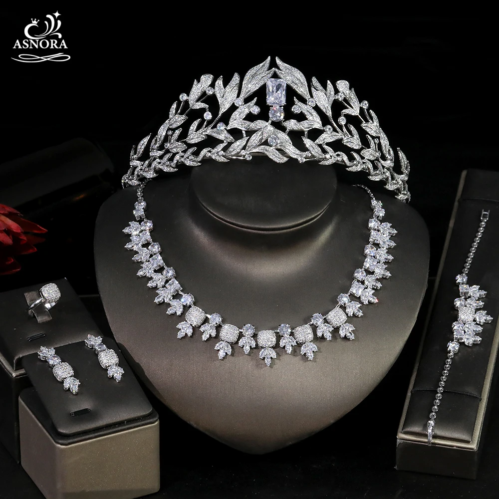 Elegant Jewelry 5pcs Women's CZ Wedding Party Necklace Earrings Bracelet Ring Crown Dubai Jewelry Set,ASNORA Bridal Headwear
Elegant Jewelry 5pcs Women's CZ Wedding Party Necklace Earrings Bracelet Ring Crown Dubai Jewelry Set,ASNORA Bridal Headwear