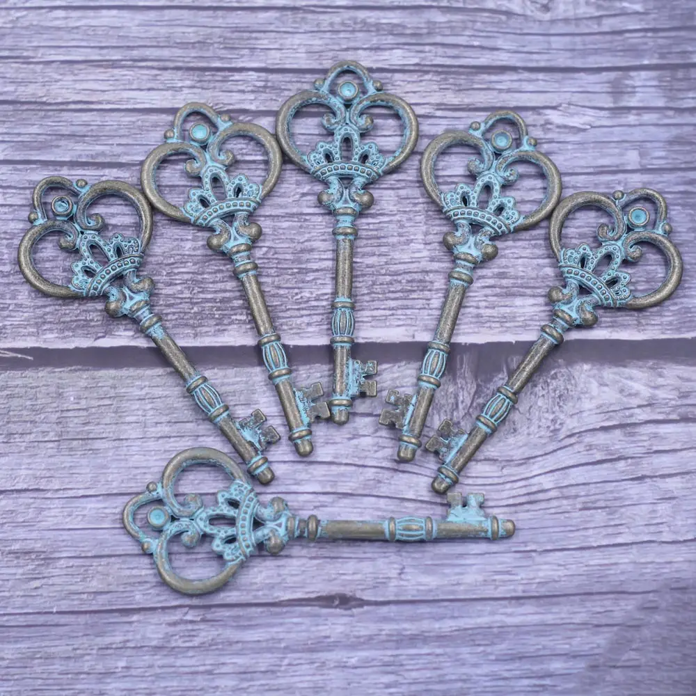 2Pcs Pendants Key Flower Classic Metal Green Bronze Tone For Charm Necklaces Jewelry DIY Accessrioes 84x32mm
2Pcs Pendants Key Flower Classic Metal Green Bronze Tone For Charm Necklaces Jewelry DIY Accessrioes 84x32mm