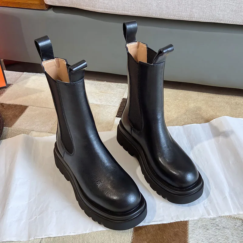 2020 Hot Style Chelsea Boots Leather British Style Middle Tube Boots Net Red Martin Boots Women's Shoes Size 40 Black Non-slip
2020 Hot Style Chelsea Boots Leather British Style Middle Tube Boots Net Red Martin Boots Women's Shoes Size 40 Black Non-slip