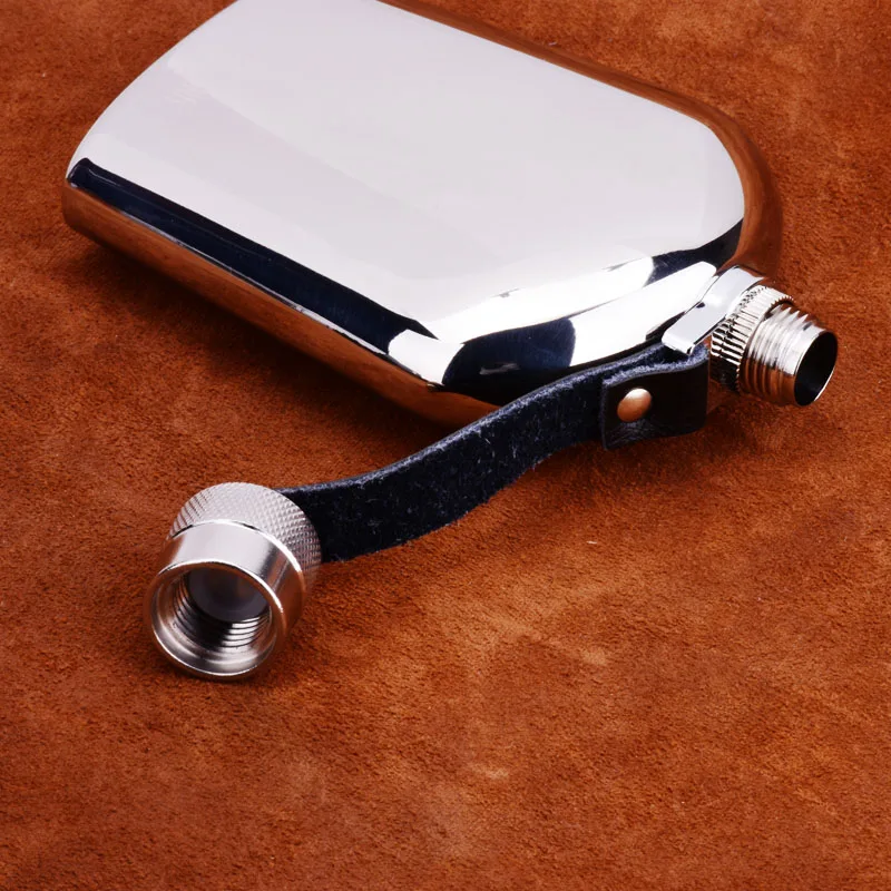 304 Stainless Steel Mini Whiskey Hip Flask Creative Outdoor Portable Mini Flask 5 Oz Bottle Metal Wine Gifts High Quality H7F241 
304 Stainless Steel Mini Whiskey Hip Flask Creative Outdoor Portable Mini Flask 5 Oz Bottle Metal Wine Gifts High Quality H7F241