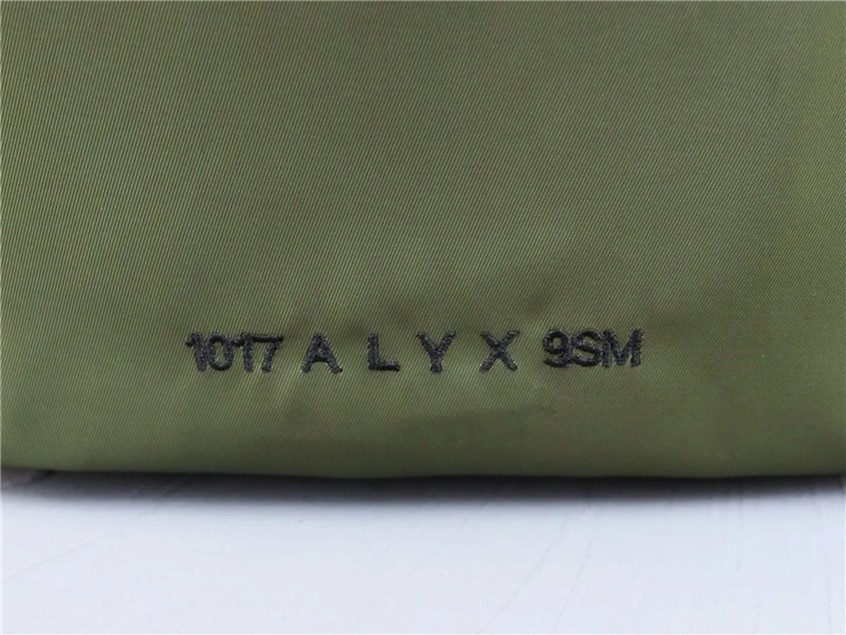 2021AW ALYX Backpacks Men Women 1:1 High Quality Jacquard Logo 1017 ALYX 9SM Bag Outer Pocket Safety Buckle
2021AW ALYX Backpacks Men Women 1:1 High Quality Jacquard Logo 1017 ALYX 9SM Bag Outer Pocket Safety Buckle