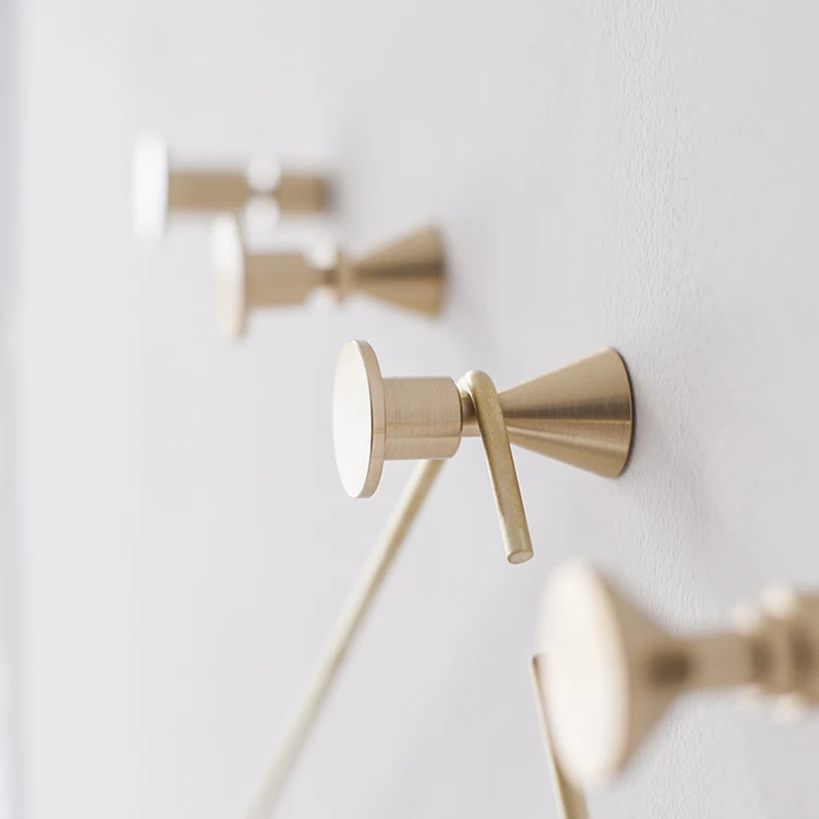 Nordic style design pure brass hook porch toilet wall decoration coat hook coat hook gold copper hook
Nordic style design pure brass hook porch toilet wall decoration coat hook coat hook gold copper hook
