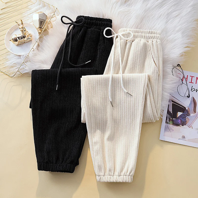 Autumn Winter Plush Thickened Chenille Sweatpants Women's New Loose Korean Wide-leg Harem Pants With Feet Casual Pants
Autumn Winter Plush Thickened Chenille Sweatpants Women's New Loose Korean Wide-leg Harem Pants With Feet Casual Pants