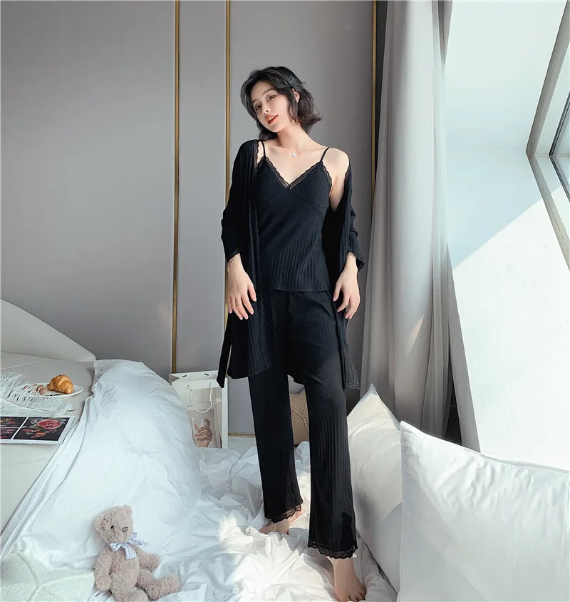 Women Cotton 3PCS Sleepwear Lace Trim Pajamas Set Spring Autumn Kimono Gown Female V-neck Sleep Set Casual Pyjamas Suit Homewear
Women Cotton 3PCS Sleepwear Lace Trim Pajamas Set Spring Autumn Kimono Gown Female V-neck Sleep Set Casual Pyjamas Suit Homewear
