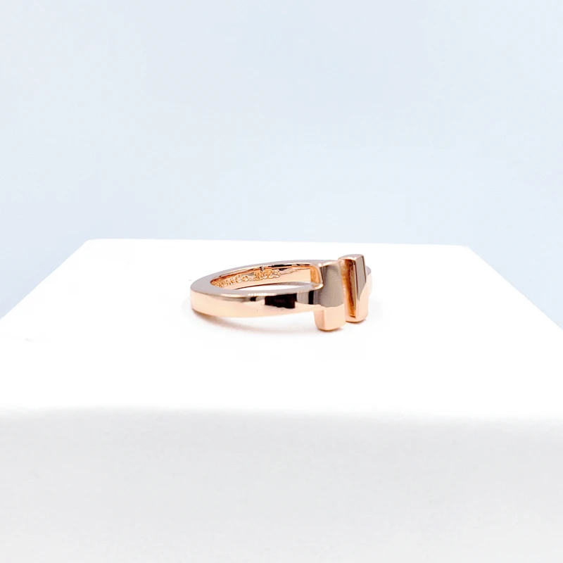 Classic Minimalist Design 925 Sterling Silver Rings For Women Couples Birthday Party Wedding Jewelry Gift 
Classic Minimalist Design 925 Sterling Silver Rings For Women Couples Birthday Party Wedding Jewelry Gift