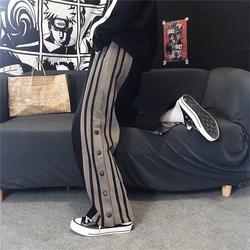 Women Pants 2021 New Arrival Spring And Autumn High Street Stripe Buttons Loose Female Pants Teenager Girls Korean Style N89 
Women Pants 2021 New Arrival Spring And Autumn High Street Stripe Buttons Loose Female Pants Teenager Girls Korean Style N89