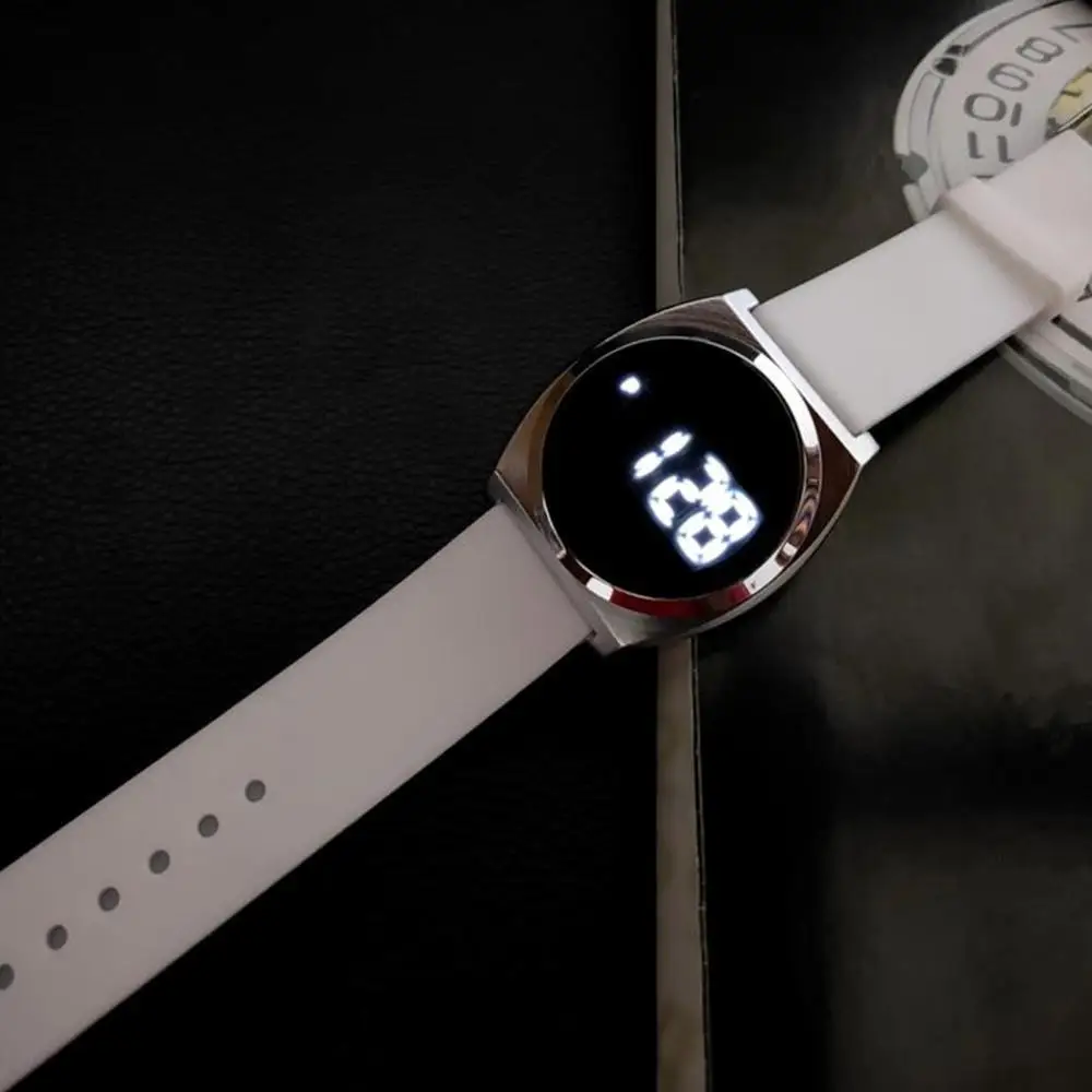 Fashion Touch Screen Watches Men Led Digital Watches Men Sports Watches Silicone Band Day Date Electronic Watches Reloj Hombre
Fashion Touch Screen Watches Men Led Digital Watches Men Sports Watches Silicone Band Day Date Electronic Watches Reloj Hombre