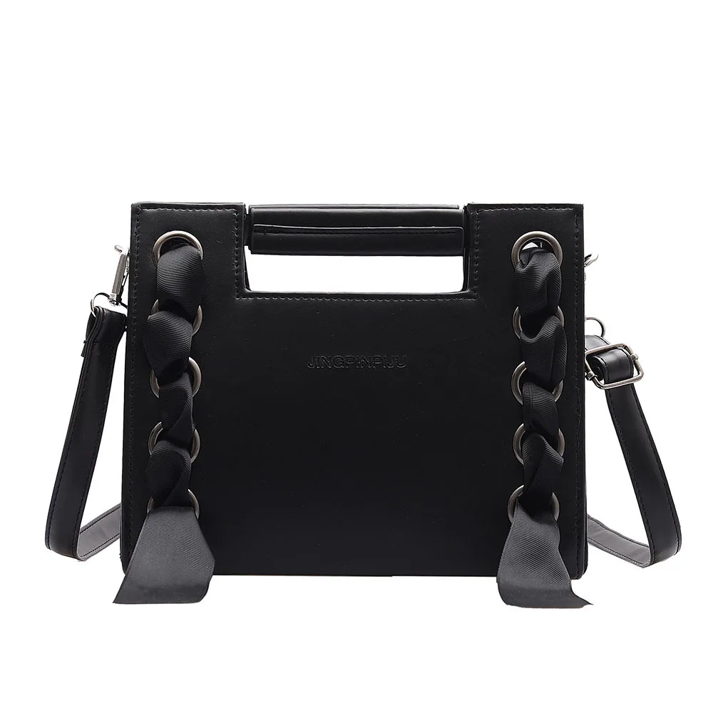 Fashion handbag bag female 2019 new trend shoulder messenger bag chic fashion chain small square bag rivet bag
Fashion handbag bag female 2019 new trend shoulder messenger bag chic fashion chain small square bag rivet bag