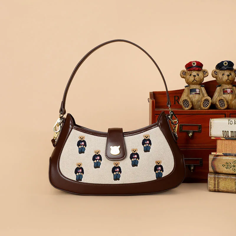 Spring new full bear messenger baguette bag underarm bag female net red all-match shoulder bag
Spring new full bear messenger baguette bag underarm bag female net red all-match shoulder bag