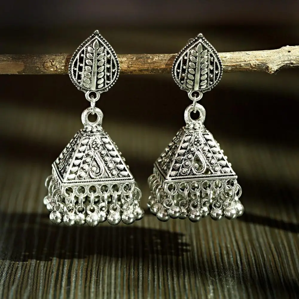 Ethnic Style Vintage Bohemian Drop Earrings Luxury Alloy Silver Colour Birdcage Pendant Copper Beads Tassel Earring Thai Jewelry
Ethnic Style Vintage Bohemian Drop Earrings Luxury Alloy Silver Colour Birdcage Pendant Copper Beads Tassel Earring Thai Jewelry