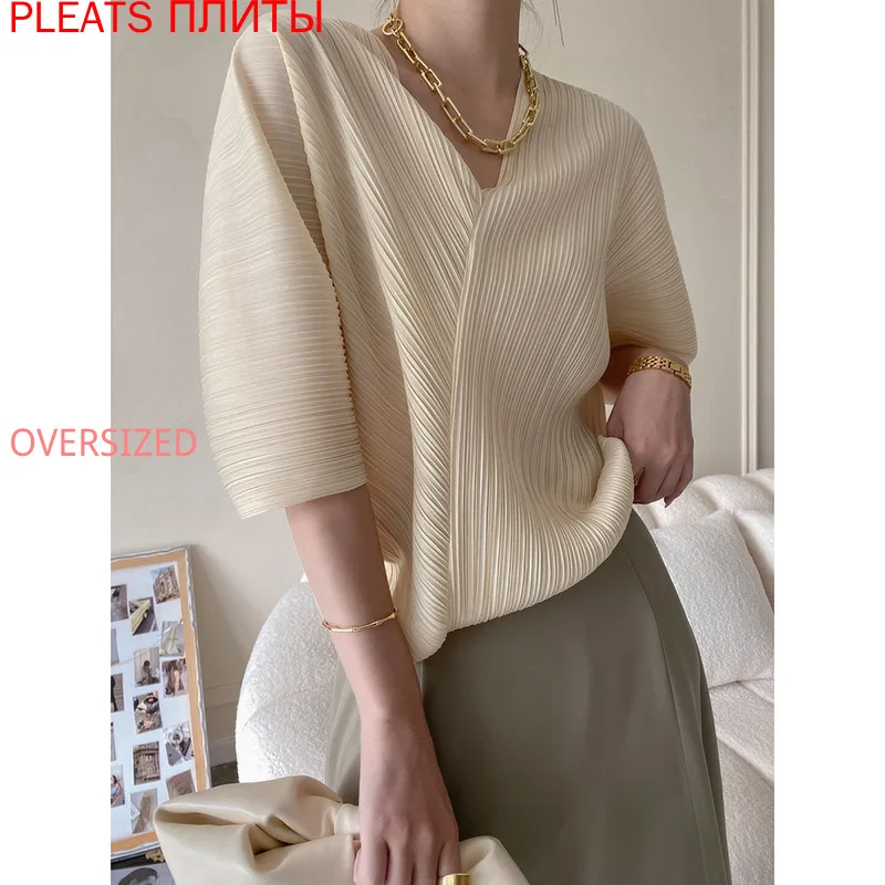 Miyake Pleated Texture Chiffon Shirt Spring and Summer New Loose Thin Short-sleeved Shirt PLEATS Crop Top T Shirt
Miyake Pleated Texture Chiffon Shirt Spring and Summer New Loose Thin Short-sleeved Shirt PLEATS Crop Top T Shirt