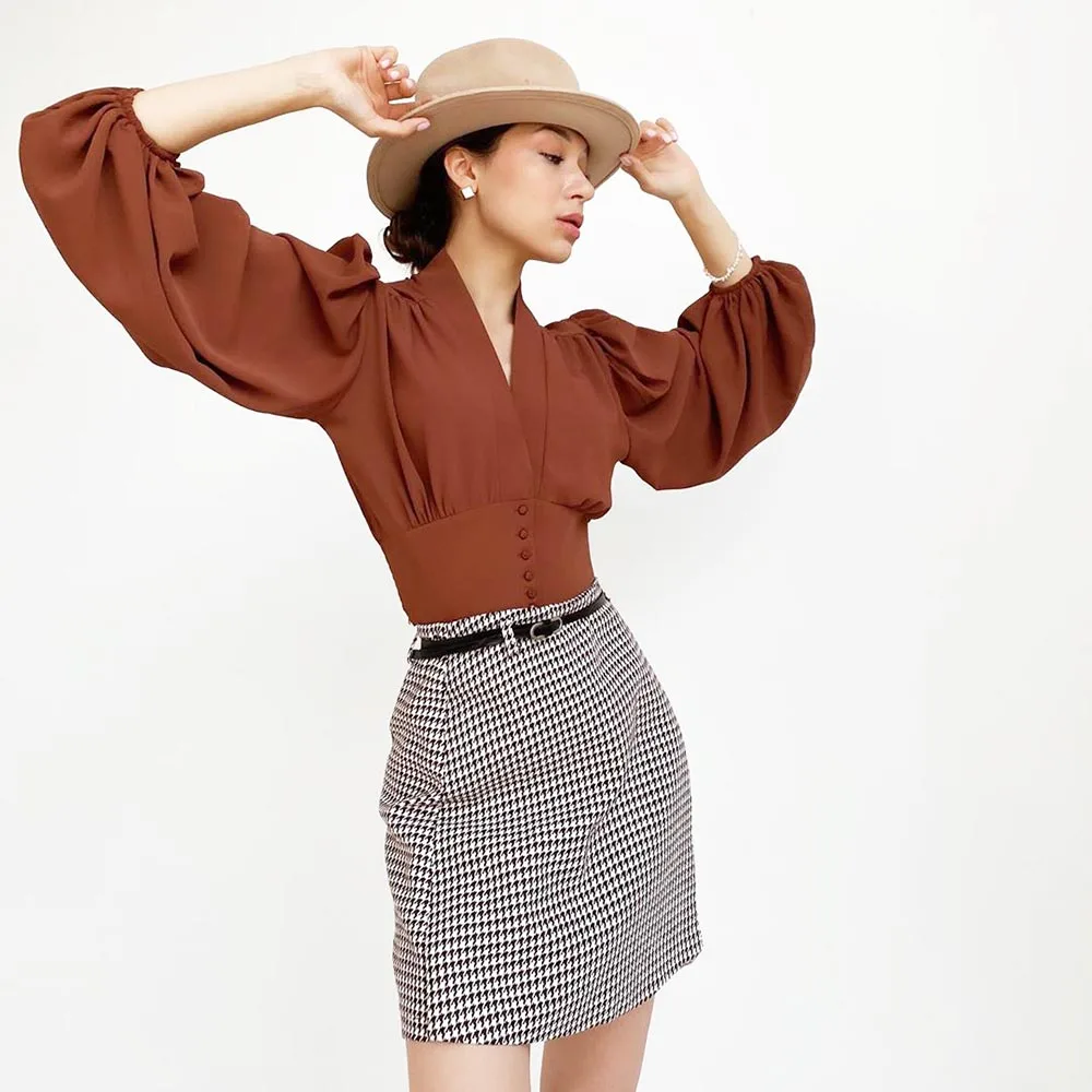 Vetement Femme 2021 Women Blouses Kimono Korean Lantern Sleeve Short Shirt Ladies Blusas Elegantes Tops Roupas Feminina Chemises
Vetement Femme 2021 Women Blouses Kimono Korean Lantern Sleeve Short Shirt Ladies Blusas Elegantes Tops Roupas Feminina Chemises