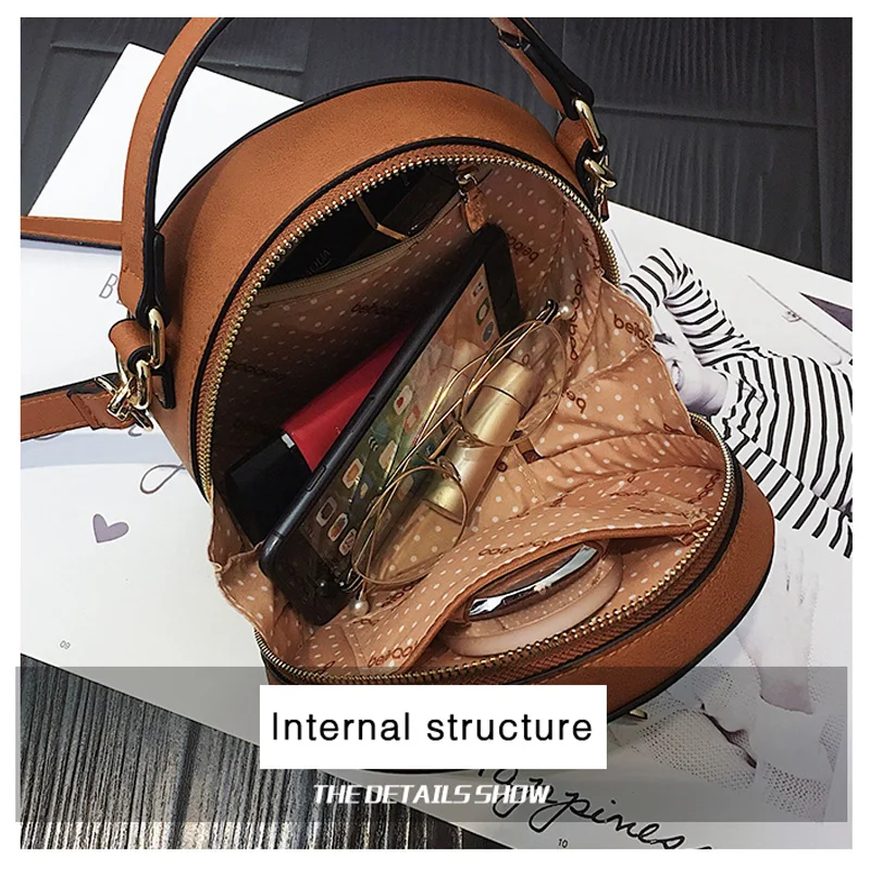 Fansiman Brand Women Shoulder Bags Luxury Canvas Circular Fashion Women Messenger Bags Crossbody Handbags 2021 Winter Designer
Fansiman Brand Women Shoulder Bags Luxury Canvas Circular Fashion Women Messenger Bags Crossbody Handbags 2021 Winter Designer