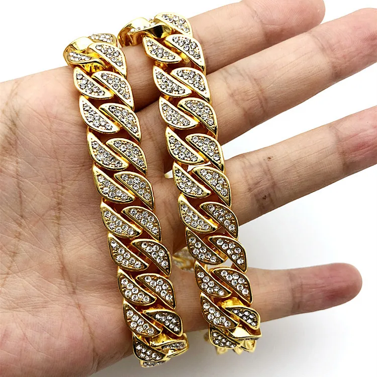 New Fashion Luxury 13mm Iced Out Cuban Link Chain Bracelet for Women Men Gold Silver Color Bling Rhinestone Bracelet Jewelry 
New Fashion Luxury 13mm Iced Out Cuban Link Chain Bracelet for Women Men Gold Silver Color Bling Rhinestone Bracelet Jewelry