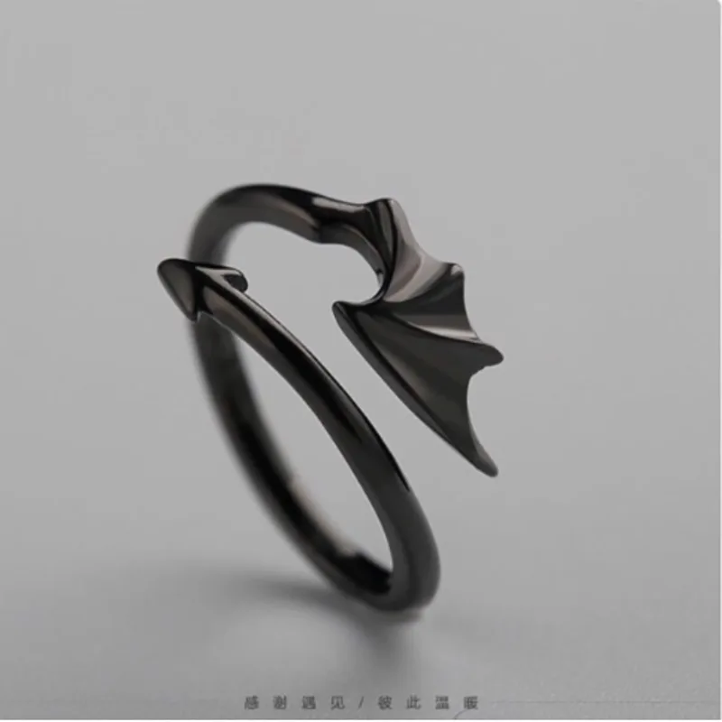 Punk Style Angel Devil Wing Couple Rings Simple Design Open Men And Women Romantic Valentine's Day Halloween Party Jewelry Gift
Punk Style Angel Devil Wing Couple Rings Simple Design Open Men And Women Romantic Valentine's Day Halloween Party Jewelry Gift