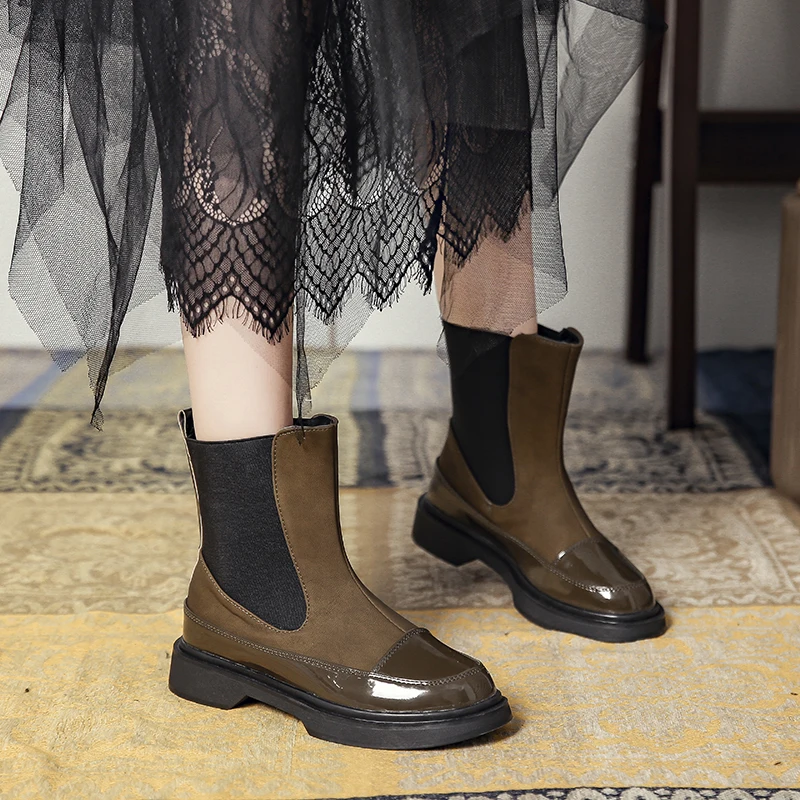 Женские ботинки челси на плоской подошве, роскошные дизайнерские полуботинки с круглым носком, резиновая модная обувь в стиле "Лолита", рок-...
Женские ботинки челси на плоской подошве, роскошные дизайнерские полуботинки с круглым носком, резиновая модная обувь в стиле "Лолита", рок-...