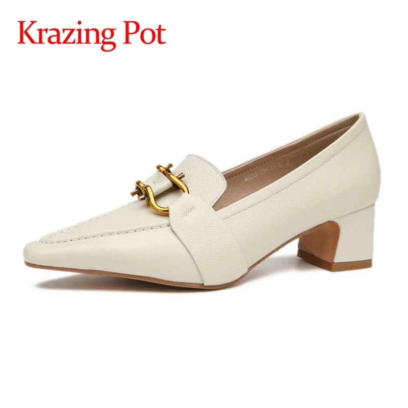 Krazing Pot large size genuine leather pointed toe med heel metal fasteners high street fashion slip on classic women pumps L65
Krazing Pot large size genuine leather pointed toe med heel metal fasteners high street fashion slip on classic women pumps L65