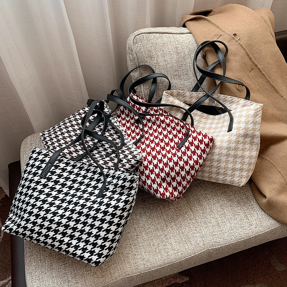 Portable Large Capacity Shopping Tote Bag Vintage Plaid Pattern Women's Shoulder Handbag Fashion Woollen Commuter Underarm Purse
Portable Large Capacity Shopping Tote Bag Vintage Plaid Pattern Women's Shoulder Handbag Fashion Woollen Commuter Underarm Purse