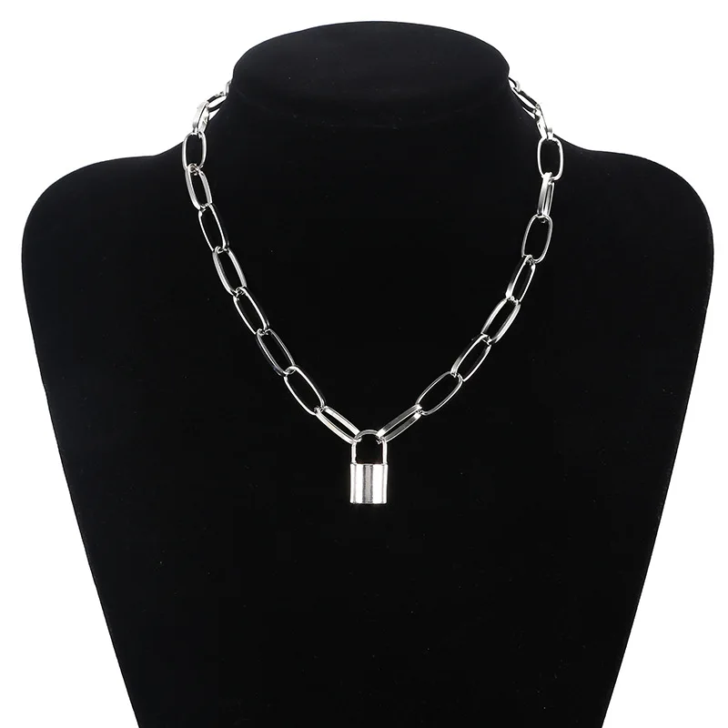 Cross border jewelry exaggeration thick chain personality geometric Necklace women's simple temperament lock single layer retro
Cross border jewelry exaggeration thick chain personality geometric Necklace women's simple temperament lock single layer retro