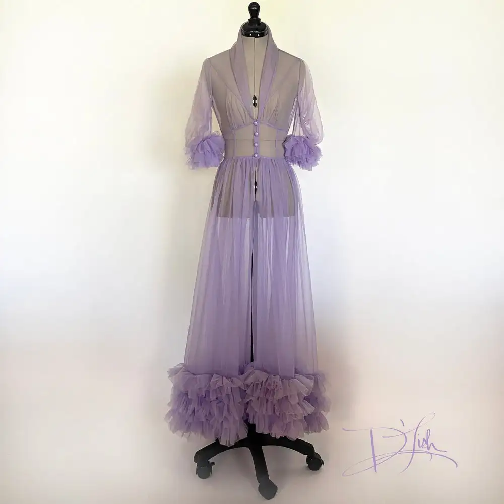 Lavender Sheer Dressing Gowns Bathrobes Nightwear Ruffles Long Sleeve Wedding Sleepwear Nightgowns Robes Bridal Boudoir Dress
Lavender Sheer Dressing Gowns Bathrobes Nightwear Ruffles Long Sleeve Wedding Sleepwear Nightgowns Robes Bridal Boudoir Dress