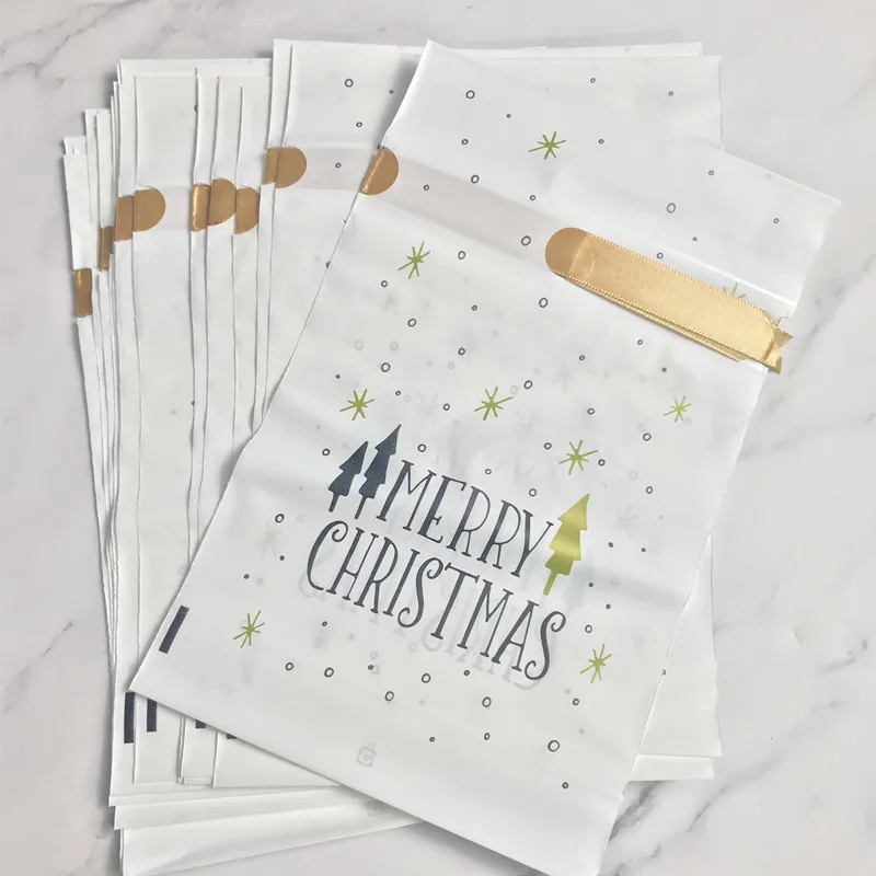 10pcs Santa Gift Bag Candy Bag Snowflake Crisp Bag Drawstring Bag Merry Christmas Decorations for Home New Year 2021 Presents
10pcs Santa Gift Bag Candy Bag Snowflake Crisp Bag Drawstring Bag Merry Christmas Decorations for Home New Year 2021 Presents