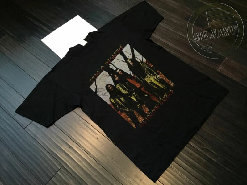 Type O Negative 1996 T-shirt Vintage All You Need Is Blood Peter Steele REPRINT 
Type O Negative 1996 T-shirt Vintage All You Need Is Blood Peter Steele REPRINT