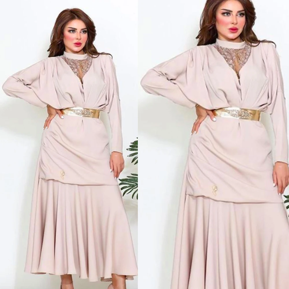 Шифоновые платья цвета шампанского с высоким воротом и длинным рукавом, трапециевидного силуэта, Длинные вечерние платья, 2020 
Шифоновые платья цвета шампанского с высоким воротом и длинным рукавом, трапециевидного силуэта, Длинные вечерние платья, 2020