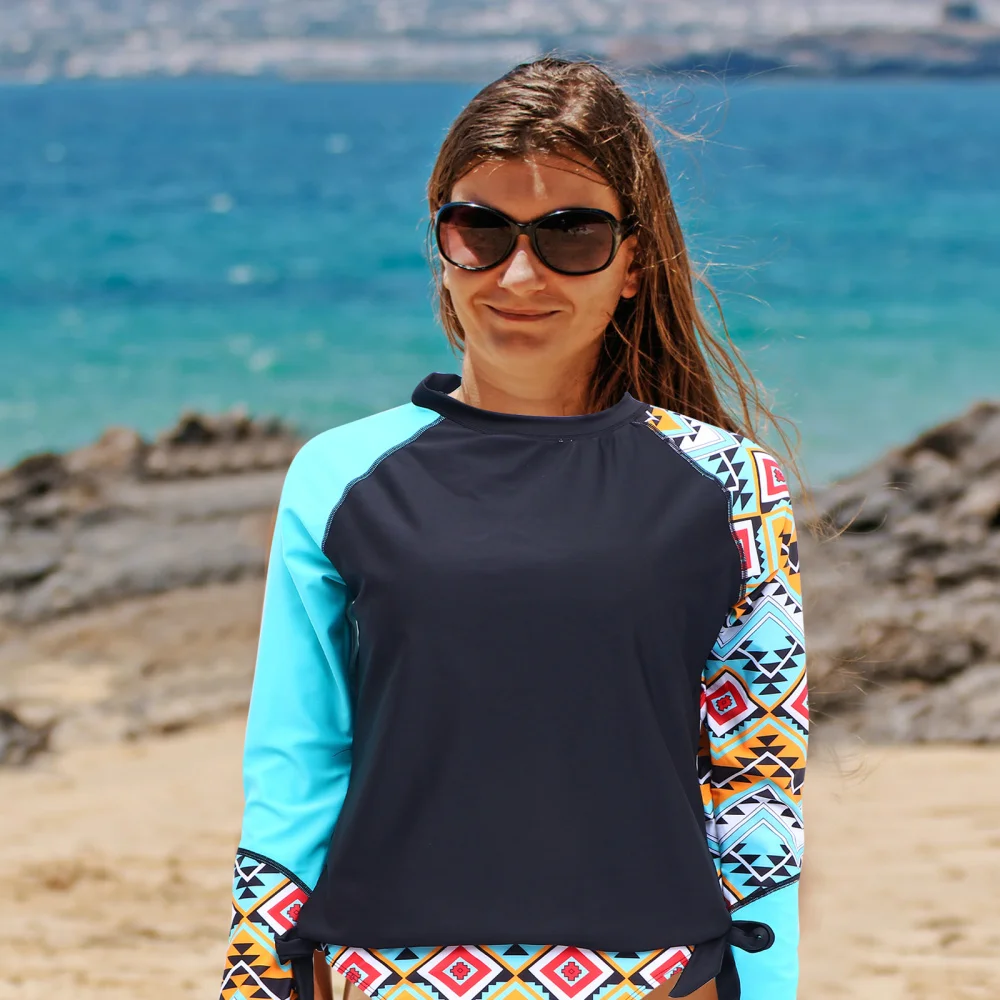 1 Set Swimwear Swimsuit Charming Long-sleeved Swimsuit for 
1 Set Swimwear Swimsuit Charming Long-sleeved Swimsuit for