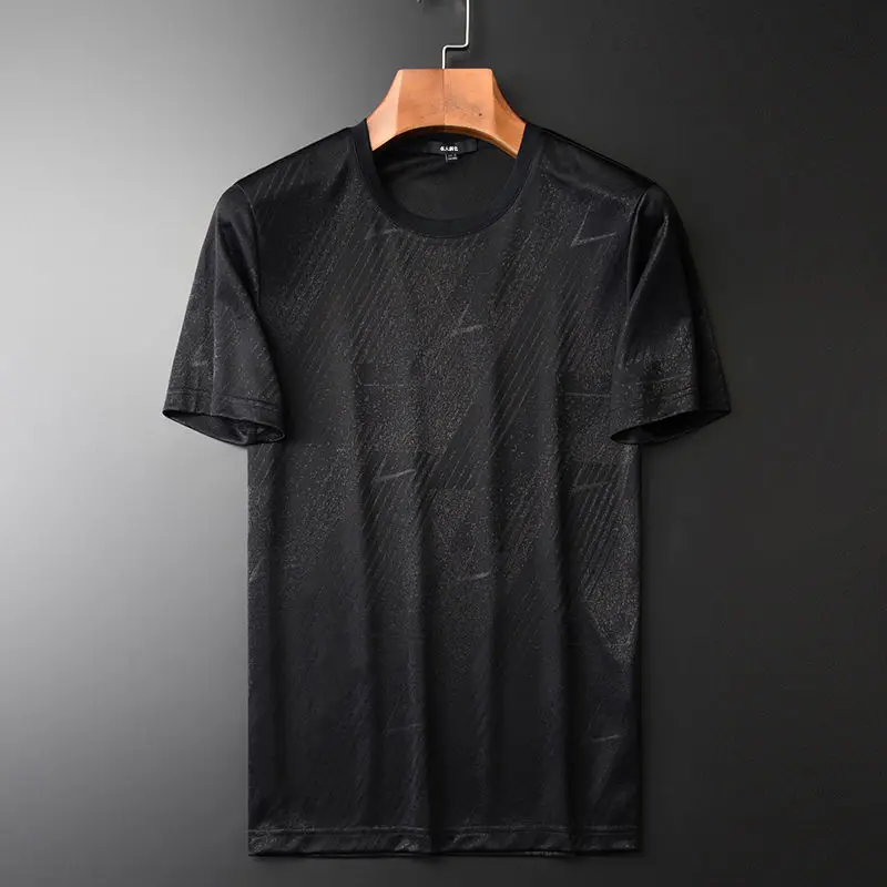 2020 summer new men's fashion round neck short sleeve T-shirt slim jacquard dark texture silky breathable half sleeve
2020 summer new men's fashion round neck short sleeve T-shirt slim jacquard dark texture silky breathable half sleeve