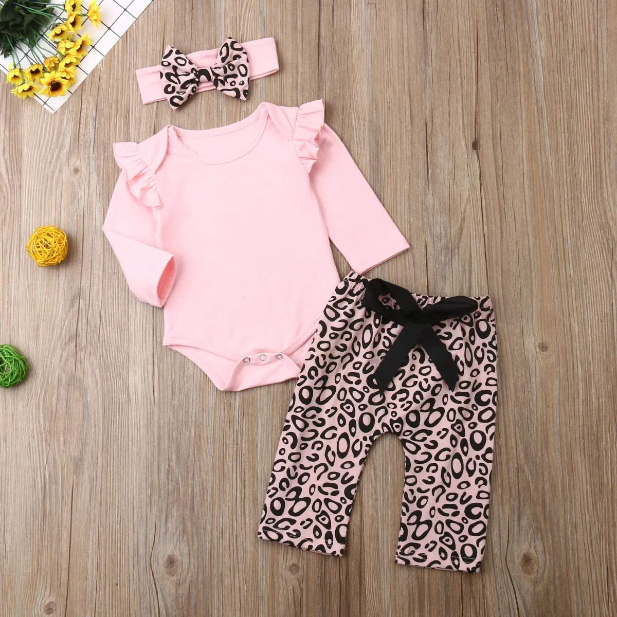 0-24M Newborn Baby Girls Clothes Long Sleeve Tops+Leopard Bowknot Pants Outfit Set
0-24M Newborn Baby Girls Clothes Long Sleeve Tops+Leopard Bowknot Pants Outfit Set