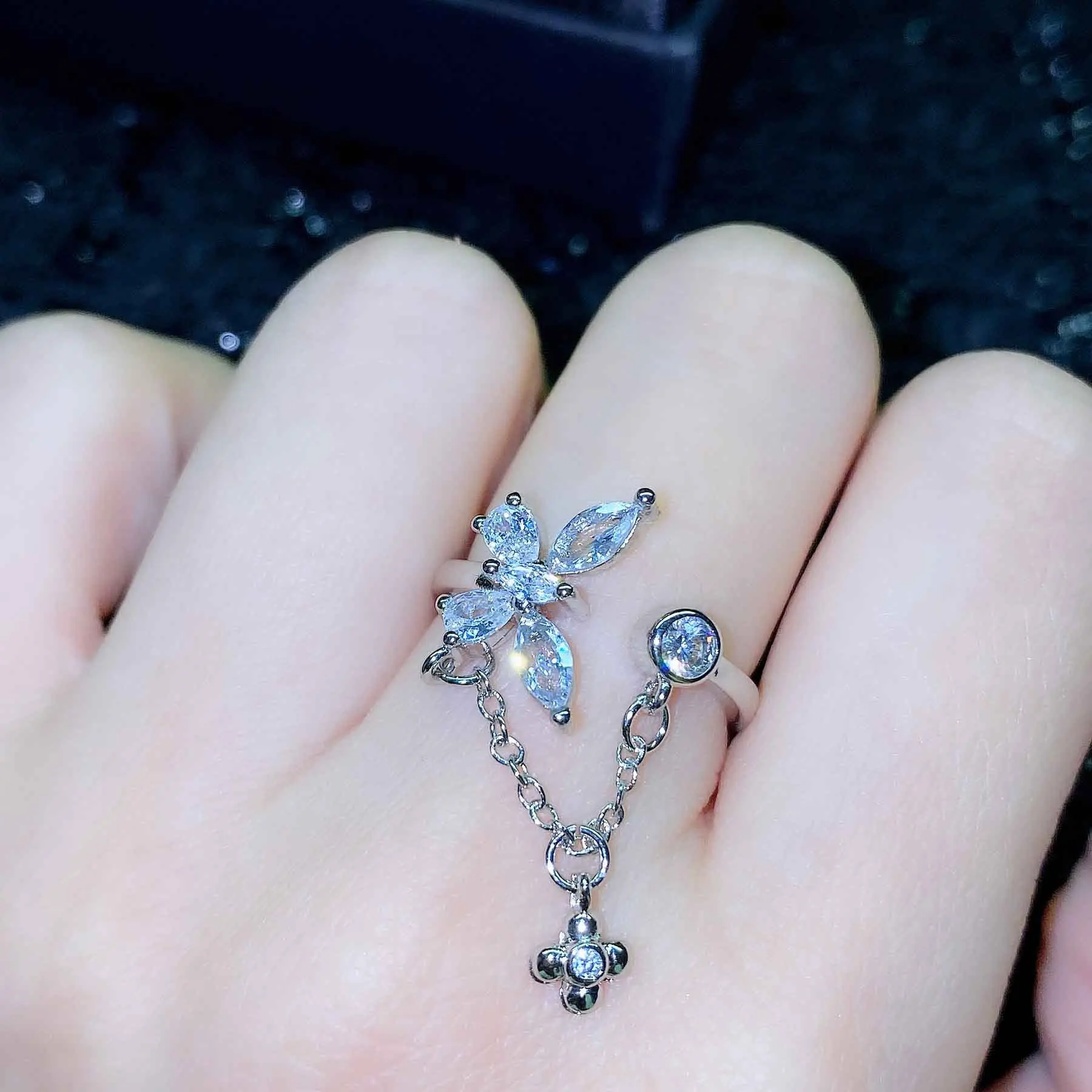 New 925 Silver Butterfly Adjustable Index Finger Ring Personalized Design Super Fairy Exaggerated Temperament For Women Jewelry
New 925 Silver Butterfly Adjustable Index Finger Ring Personalized Design Super Fairy Exaggerated Temperament For Women Jewelry