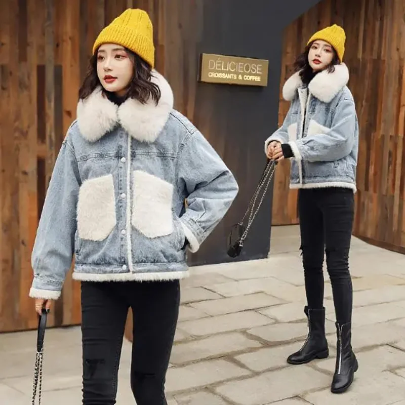Big Fur Collar Plush Liner Jean Jacket Winter Plus Velvet Thick Warm Short Women Denim Jackets Harajuku Fashion Padded Coat Lady
Big Fur Collar Plush Liner Jean Jacket Winter Plus Velvet Thick Warm Short Women Denim Jackets Harajuku Fashion Padded Coat Lady