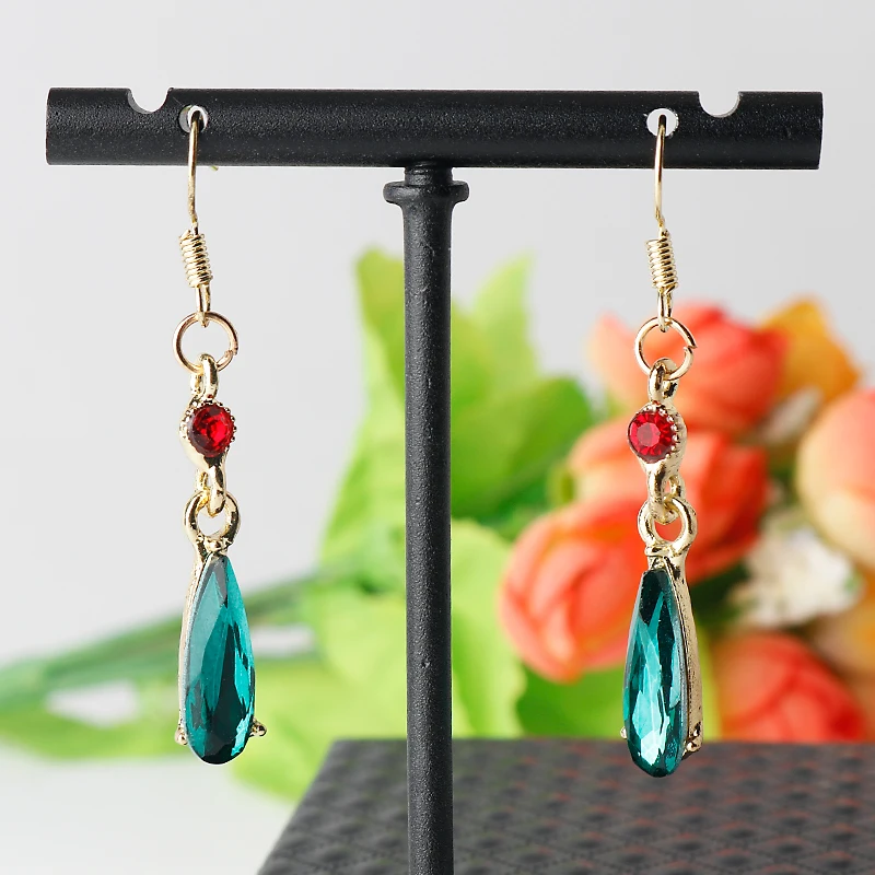 Miyazaki Hayao Anime Earring Moving Castle Howl Jewelry Crystal Stone Drop pendant Earrings Cosplay Costumes Earring Handmade 
Miyazaki Hayao Anime Earring Moving Castle Howl Jewelry Crystal Stone Drop pendant Earrings Cosplay Costumes Earring Handmade