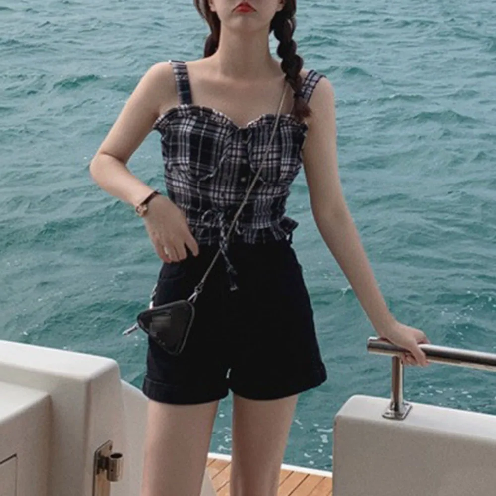 2021 Summer New Lattice Tank Top High Street Casual Zipper Fashion Hipster Fungus Sexy Designer Thin Hot Sale
2021 Summer New Lattice Tank Top High Street Casual Zipper Fashion Hipster Fungus Sexy Designer Thin Hot Sale