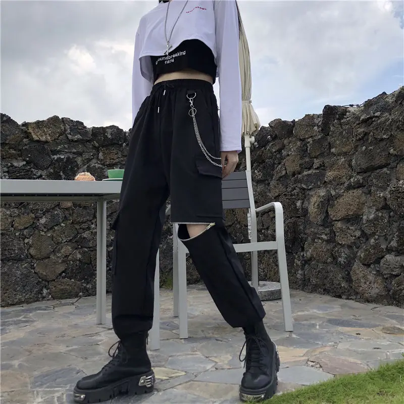 Women Cargo Pants 2021 Harem Pants Fashion Punk Pockets Jogger Trousers With Chain Harajuku Elastics High Waist Streetwear
Women Cargo Pants 2021 Harem Pants Fashion Punk Pockets Jogger Trousers With Chain Harajuku Elastics High Waist Streetwear