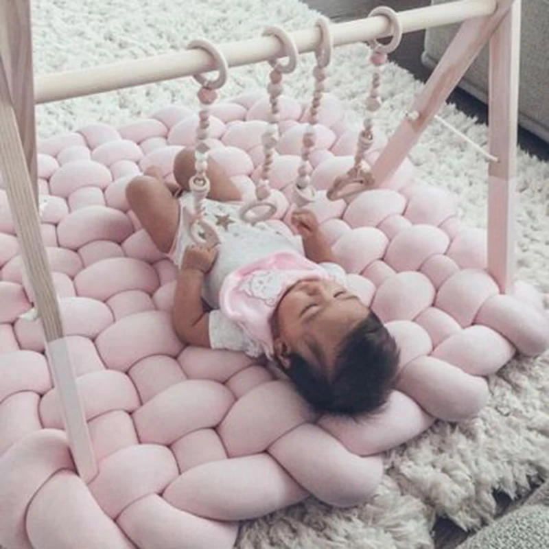 Baby Knot Braid Bumper Blanket Twist Hand-Woven Mat Infant Playing Climbing Mat Photo Props Blanket Cushion Decoration For Home
Baby Knot Braid Bumper Blanket Twist Hand-Woven Mat Infant Playing Climbing Mat Photo Props Blanket Cushion Decoration For Home