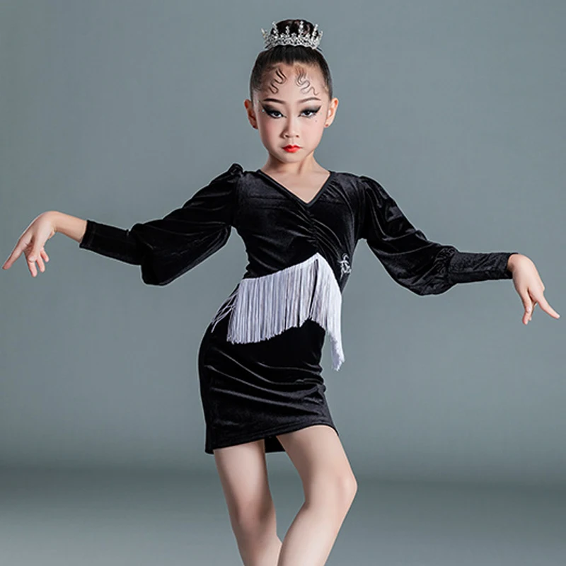 Girls Latin Dance Dress Black Velvet Fringe Dress Practice Clothes Children Samba Rumba Dancewear Latin Competition Dress 
Girls Latin Dance Dress Black Velvet Fringe Dress Practice Clothes Children Samba Rumba Dancewear Latin Competition Dress