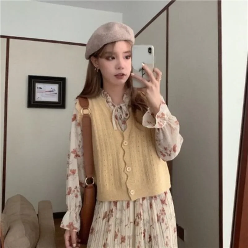 2020 Spring Autumn Korean Women Knitted Sweater Cardigan Sleeveless Female Vest Solid Ladies V-Neck Tops Girls Waistcoat JW9726
2020 Spring Autumn Korean Women Knitted Sweater Cardigan Sleeveless Female Vest Solid Ladies V-Neck Tops Girls Waistcoat JW9726