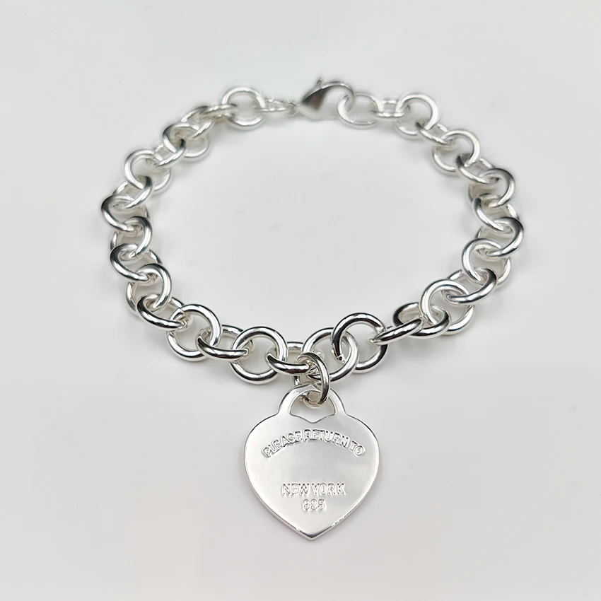 1:1 S925 Sterling Silver Chain Bracelet Women's Personality Popular O-Shaped Chain Heart Charm Party All-Match Luxury Jewelry 
1:1 S925 Sterling Silver Chain Bracelet Women's Personality Popular O-Shaped Chain Heart Charm Party All-Match Luxury Jewelry