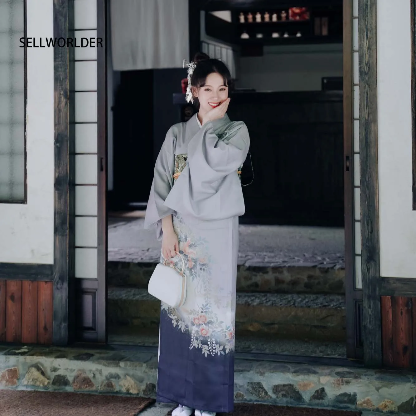 2019 SELLWORLDER retro Japanese Kimono Style yukata Girl purple Gradient dress Woman flower print Long Dress with handbag
2019 SELLWORLDER retro Japanese Kimono Style yukata Girl purple Gradient dress Woman flower print Long Dress with handbag