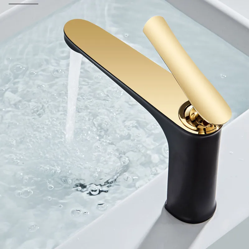 Light luxury undercounter basin hot and cold basin faucet washbasin bathroom toilet wash basin white gold household copper
Light luxury undercounter basin hot and cold basin faucet washbasin bathroom toilet wash basin white gold household copper