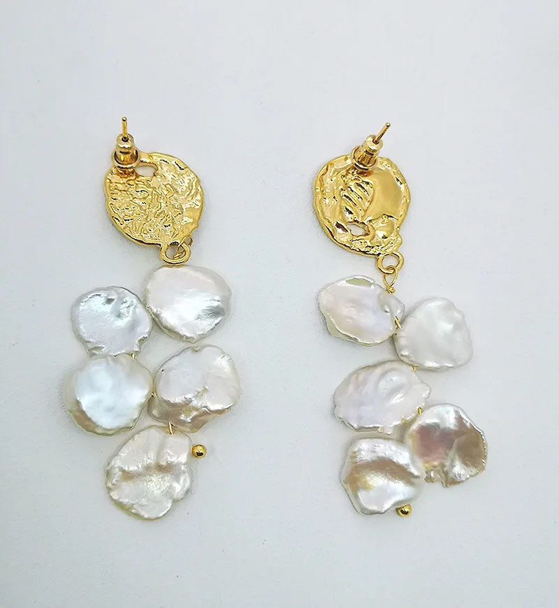 Joolim High End Gold Finish Gorgeous Fresh Water Pearl Chandlier Earring Statement Earring Brass Earring
Joolim High End Gold Finish Gorgeous Fresh Water Pearl Chandlier Earring Statement Earring Brass Earring