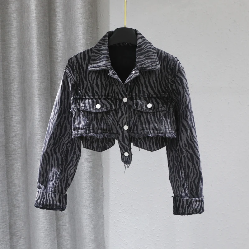 Zebra Print Short Denim Jacket Women Spring Autumn Irregular Frayed Burr High Waist Casual Korean Jeans Jacket Female Streetwear
Zebra Print Short Denim Jacket Women Spring Autumn Irregular Frayed Burr High Waist Casual Korean Jeans Jacket Female Streetwear