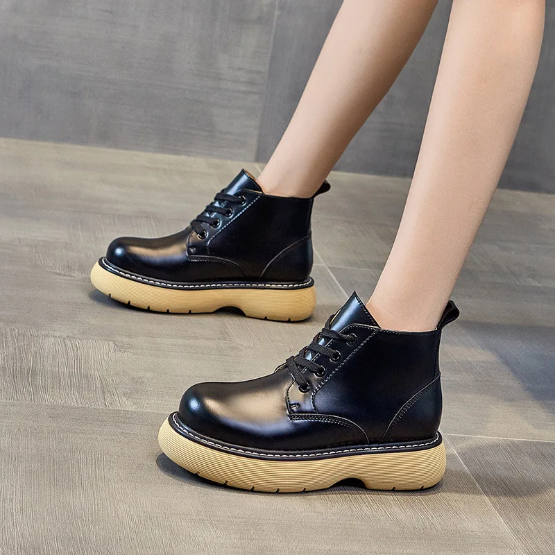 Thick-soled lace-up cowhide boots women's autumn 2021 new big-headed shoes increased short boots and ankle boots
Thick-soled lace-up cowhide boots women's autumn 2021 new big-headed shoes increased short boots and ankle boots