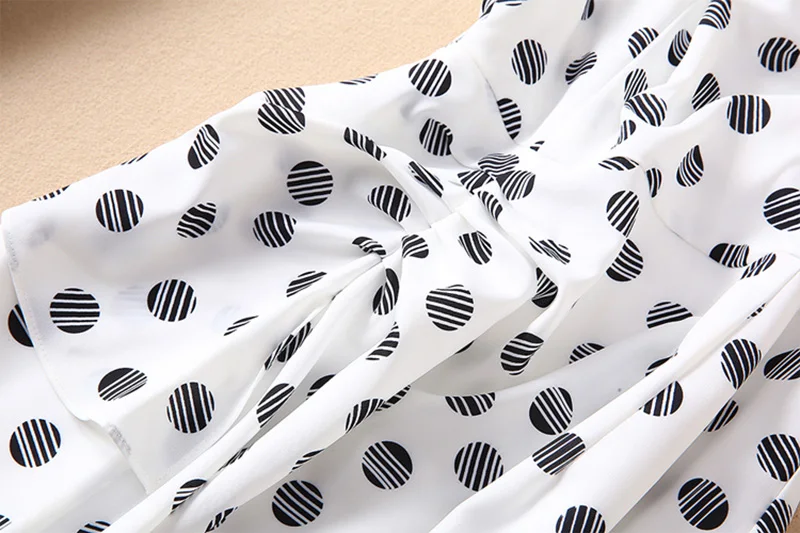 Kate Middleton Dress Polka Dot Summer Dress Pleated Peplum Brief Elegant Princess Dress
Kate Middleton Dress Polka Dot Summer Dress Pleated Peplum Brief Elegant Princess Dress