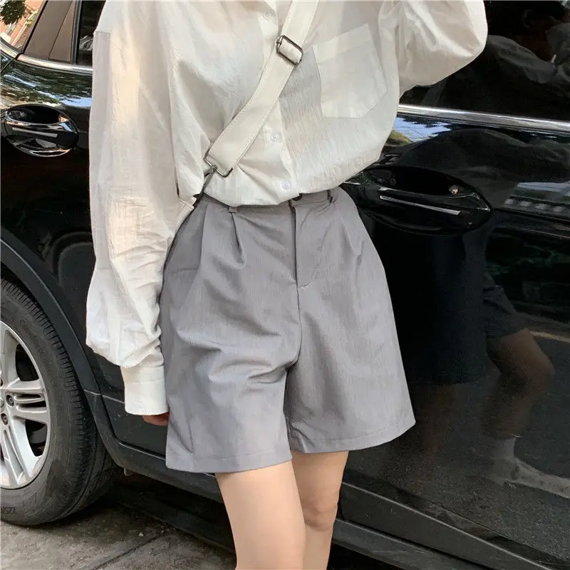 2021 Summer Short Suit Pants Women Korean Style Loose High Waist Knee Length Pants Casual Gray Black Wide Leg Pants
2021 Summer Short Suit Pants Women Korean Style Loose High Waist Knee Length Pants Casual Gray Black Wide Leg Pants