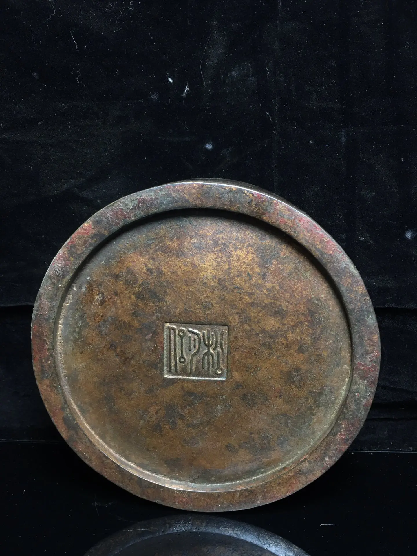 Home Decor 9" Tibet Buddhism Old Bronze Cinnabars Chinese dragon incense burner Hollow incense Dragon pattern incense burner
Home Decor 9" Tibet Buddhism Old Bronze Cinnabars Chinese dragon incense burner Hollow incense Dragon pattern incense burner