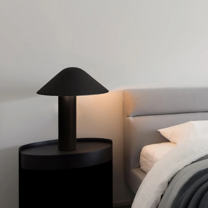 Nordic Bedside Lighting Modern Minimalist Bedroom Study Creative Villa Model Room Warm And Romantic Black Mushroom Lamp
Nordic Bedside Lighting Modern Minimalist Bedroom Study Creative Villa Model Room Warm And Romantic Black Mushroom Lamp